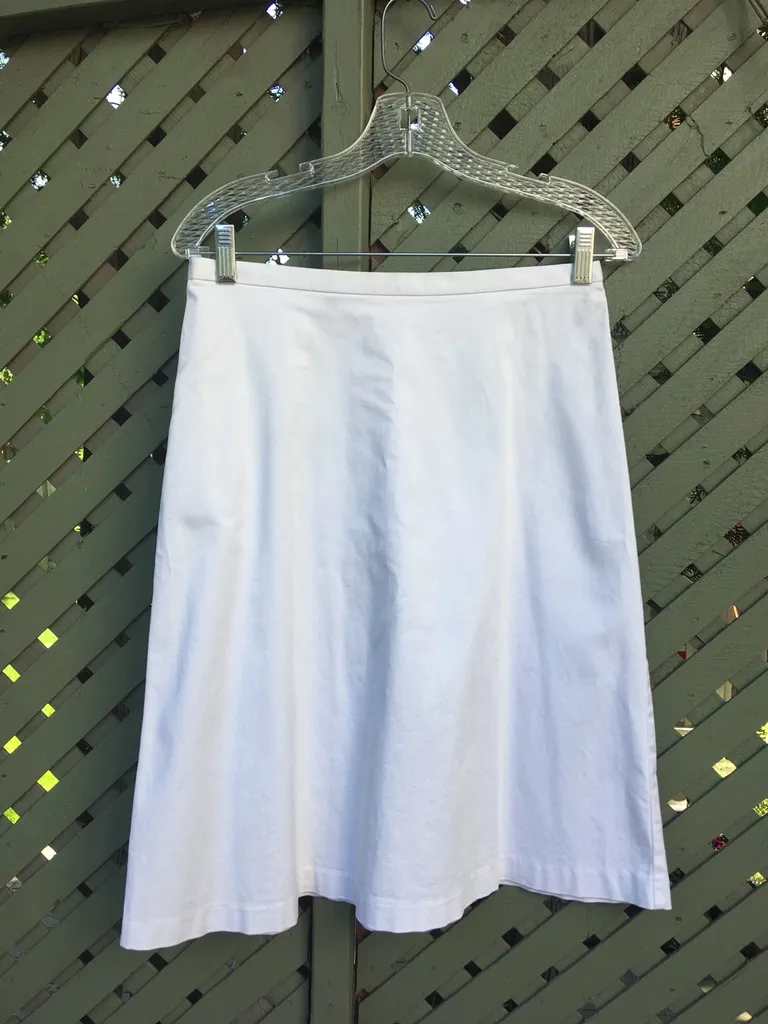 Simple White Skirt - Size 6 photo 1