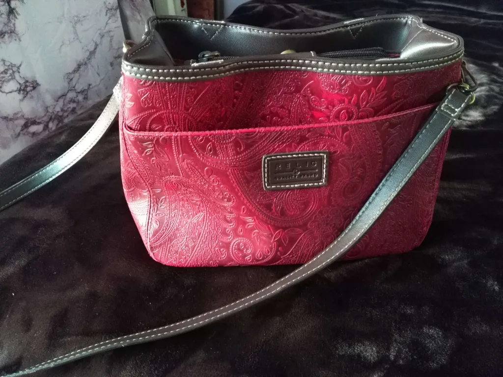 Gorgeous embossed leather purse photo 1