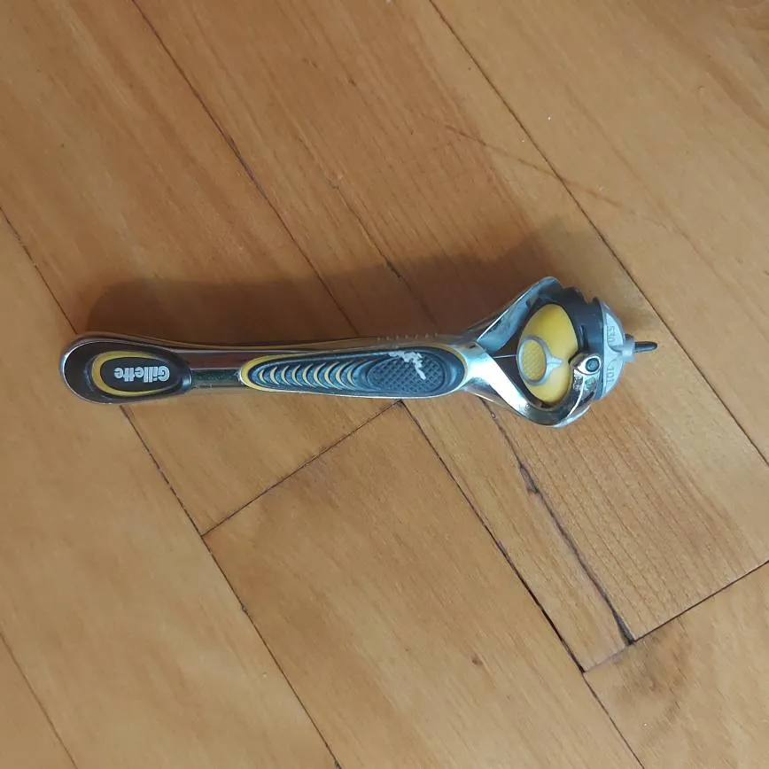 FREE Razor Base photo 1