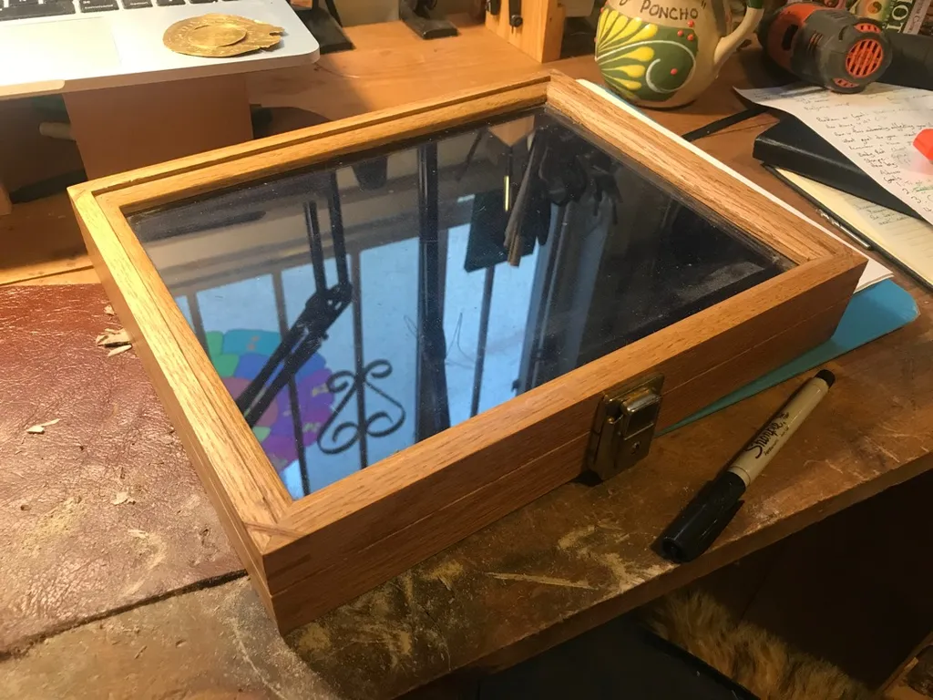 Solid oak Display Case photo 1