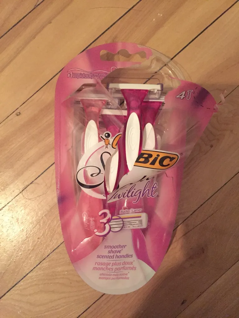 Bic Triple Blade Razor photo 1