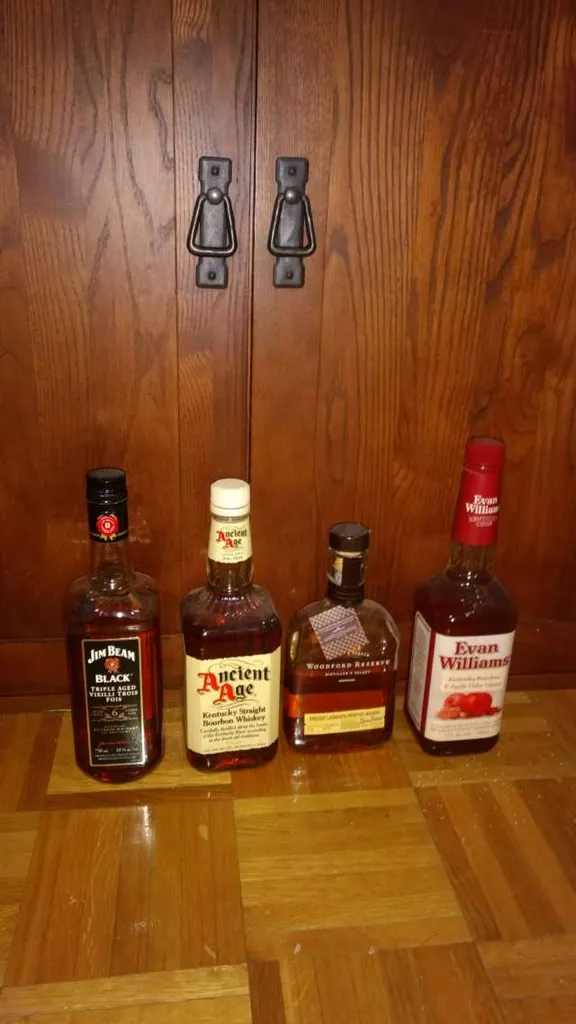 Bourbon photo 1