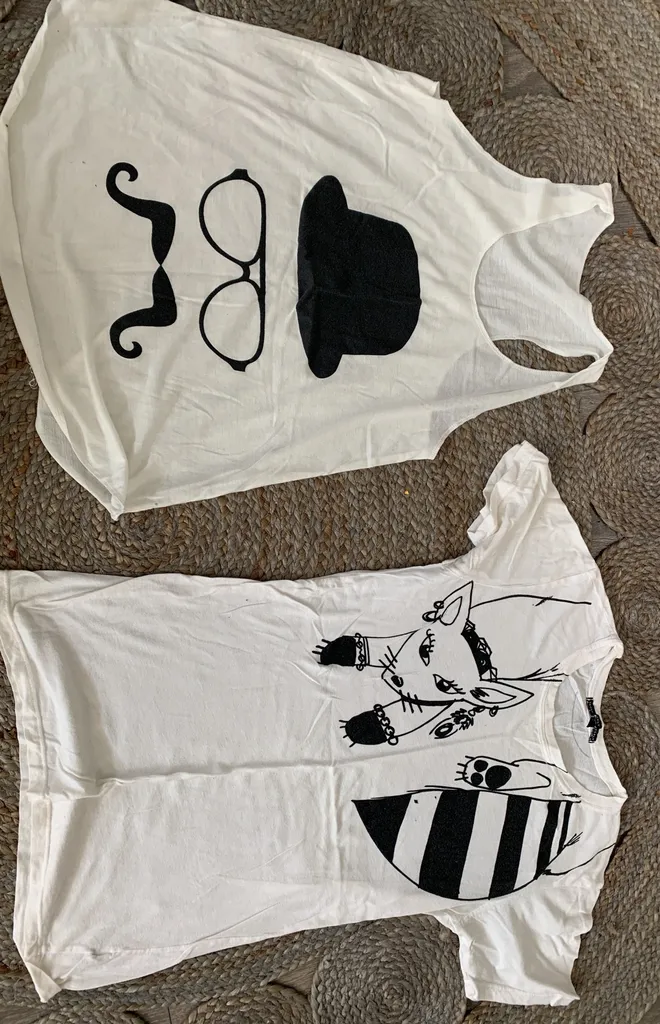 Graphic T And Tank Top photo 1