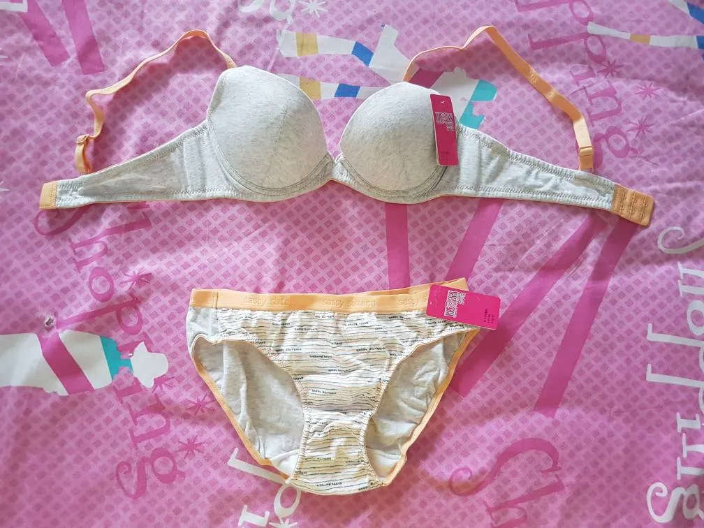 BNWT Orange And Grey Bra And Underwear Set Size Small photo 1