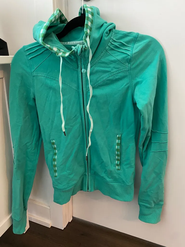 Lululemon Zip Up Hoodie - Size 4 photo 1