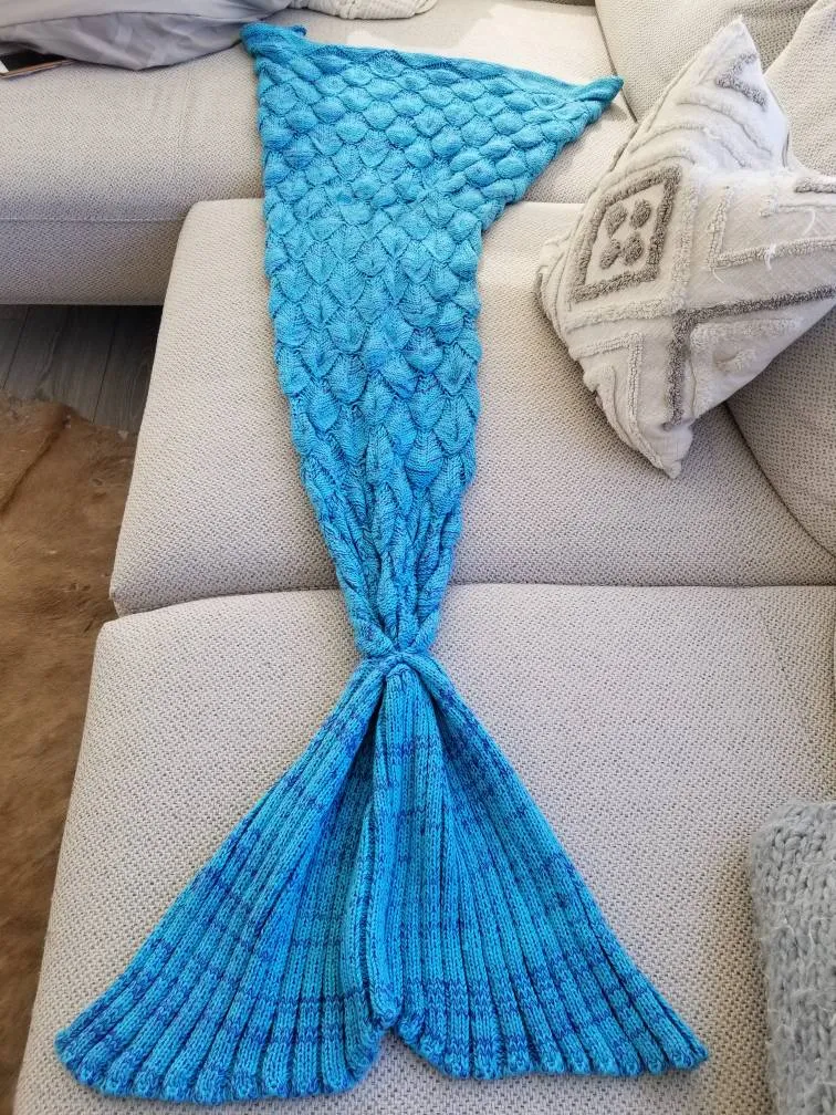Knit Blue Marble Mermaid Blanket photo 1