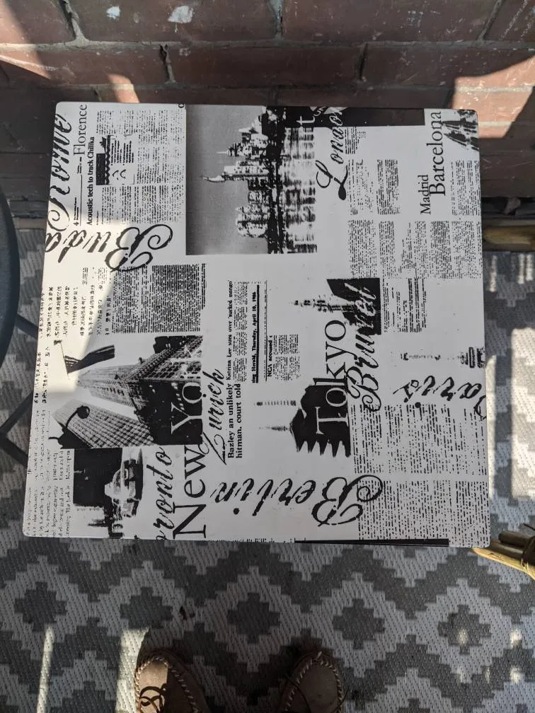 Side Table/Plant Stand photo 1