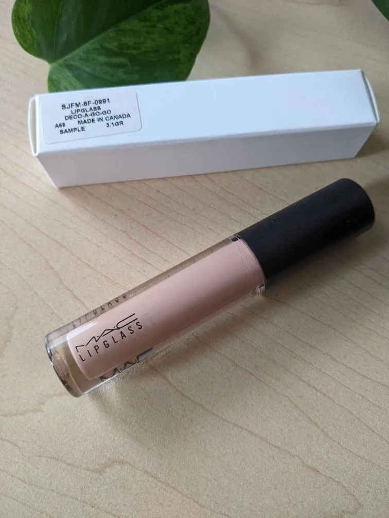 MAC lipglass: Deco-a-go-go photo 1