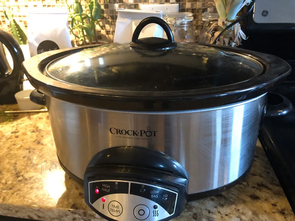 Gently Used Crock Pot photo 1