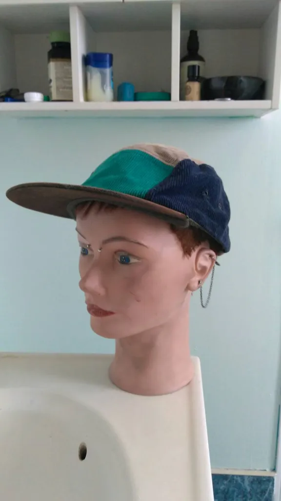 Fun Corduroy hat ! photo 1