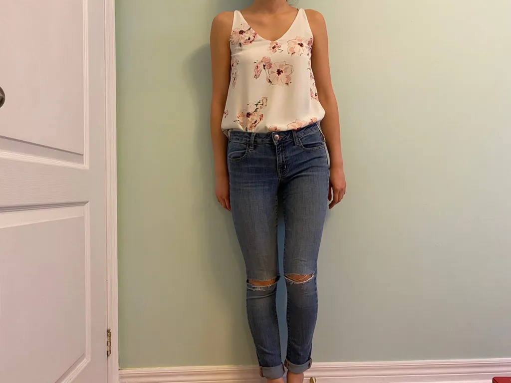 Ripped American Eagle Jeans photo 1