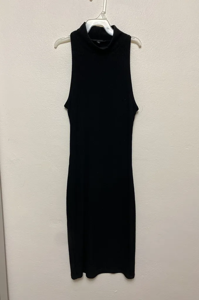 Rib knit halter dress photo 1