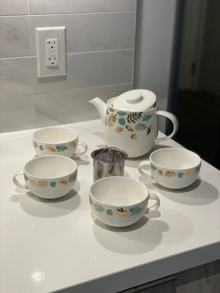 David’s Tea Set photo 1