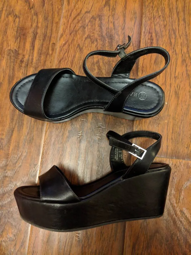 90s Heels Size 7 photo 1