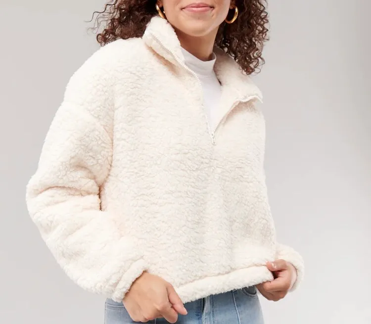 BNWT SHERPA HALF-ZIP SWEATSHIRT photo 1