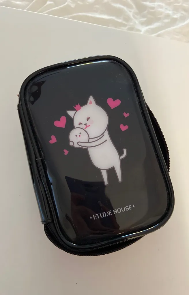 Etude Make Up Case photo 1