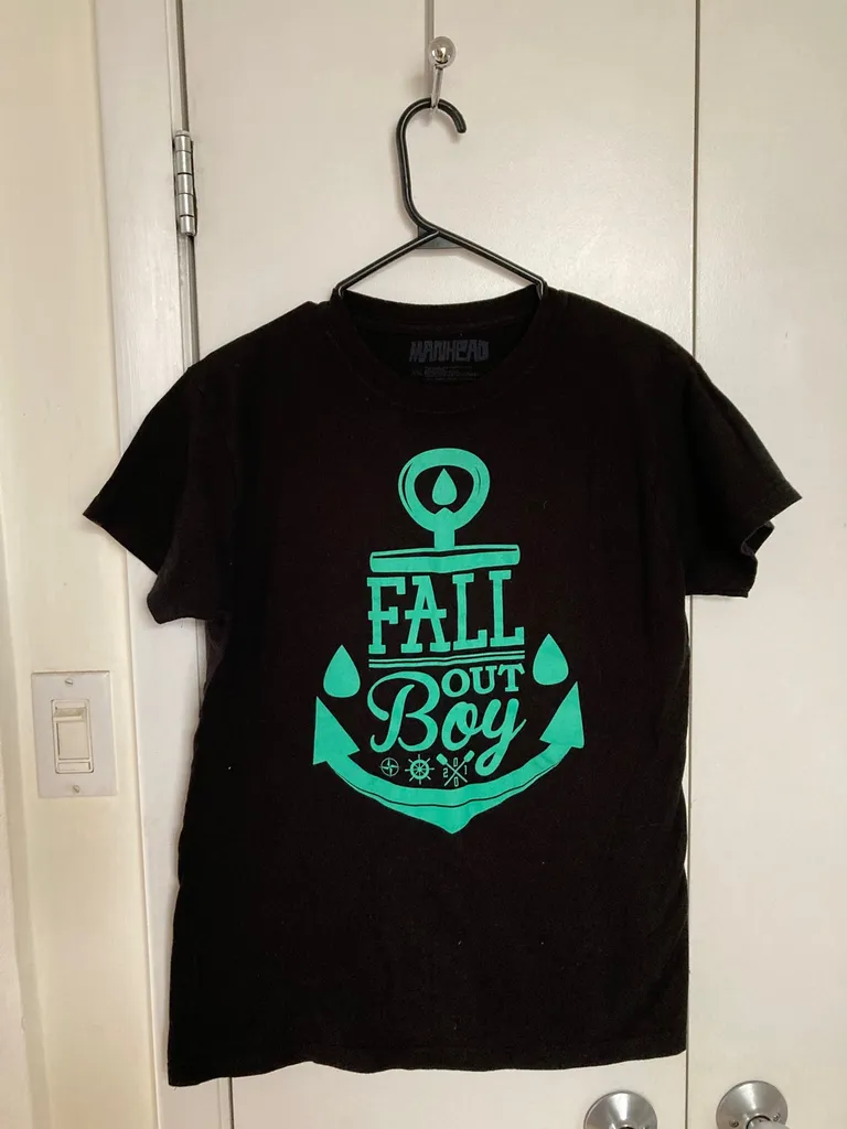 Fall Out Boy t-shirt photo 1