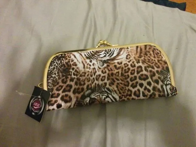 FREE Tiger Clutch photo 1