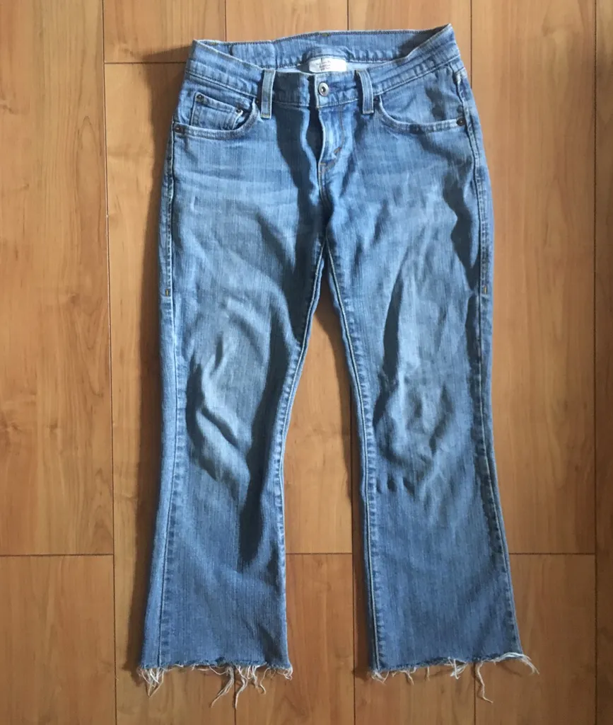 Levi’s Low Rise Boot Cut/Capris photo 1