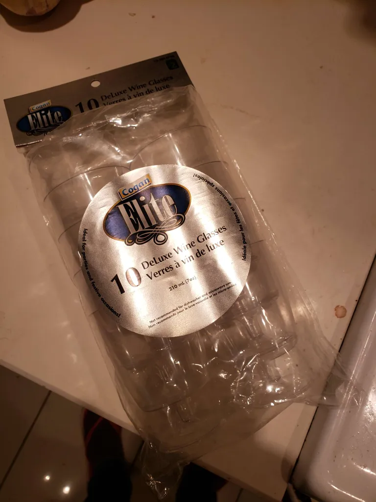 10 disposable wine glasses photo 1