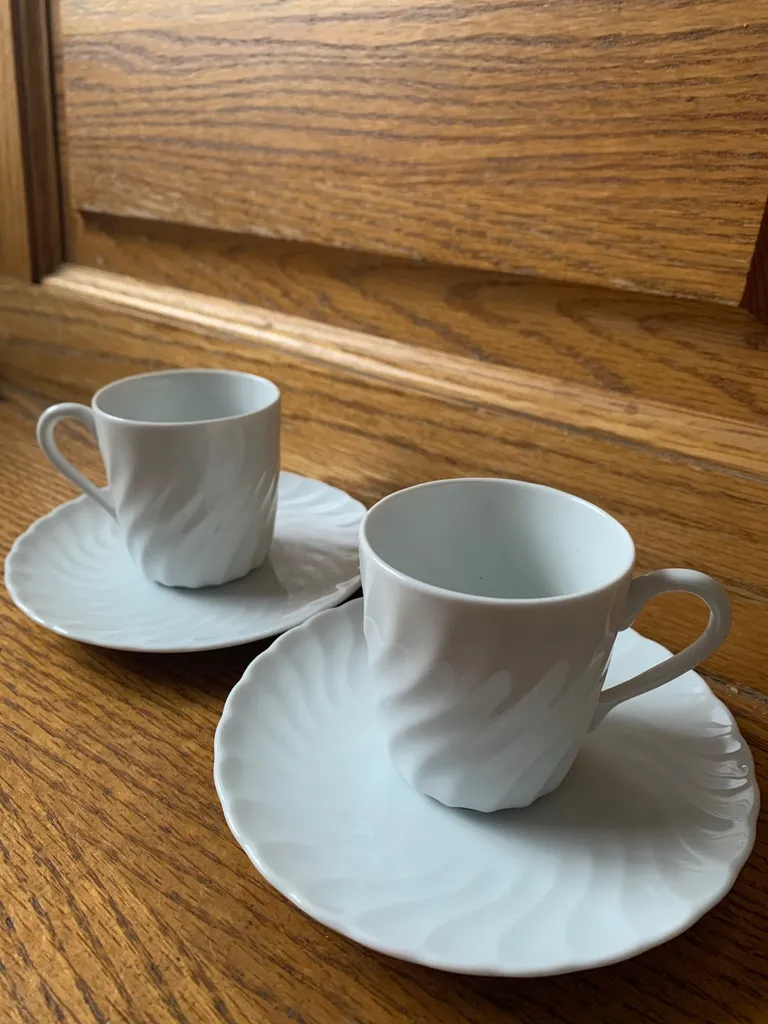 BNIB Set Of 2 Espresso Cups & Saucers photo 1