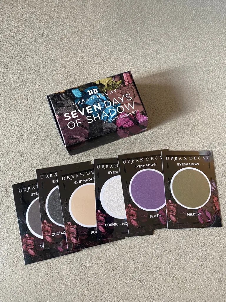 Urban Decay Eyeshadow Sampler photo 1