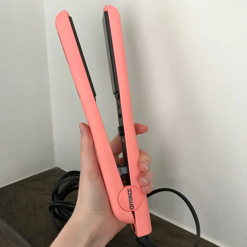Hair Straightener photo 1