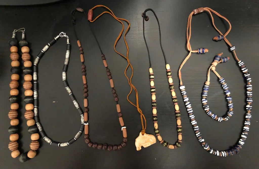 Necklaces - bracelet photo 1