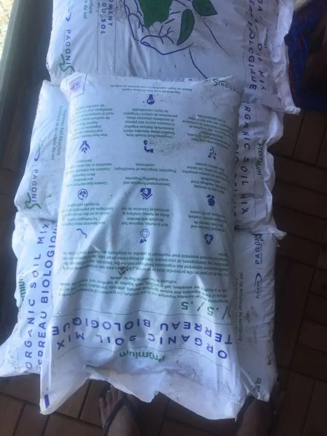 Organic Potting Soil photo 1