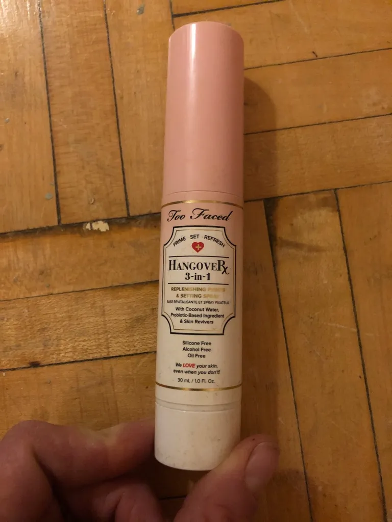 Makeup Setting Spray photo 1