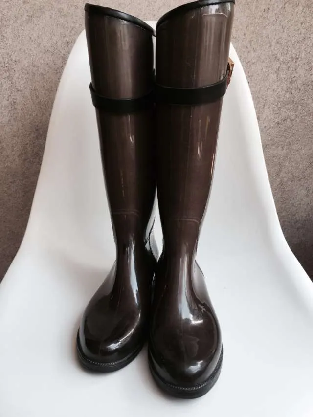 DÄV Women's "ombré" Rain Boots Size 7 photo 1