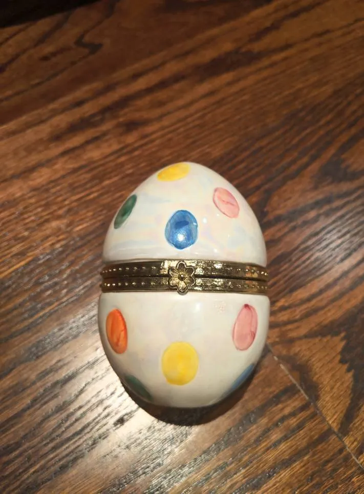 Ceramic Egg photo 1