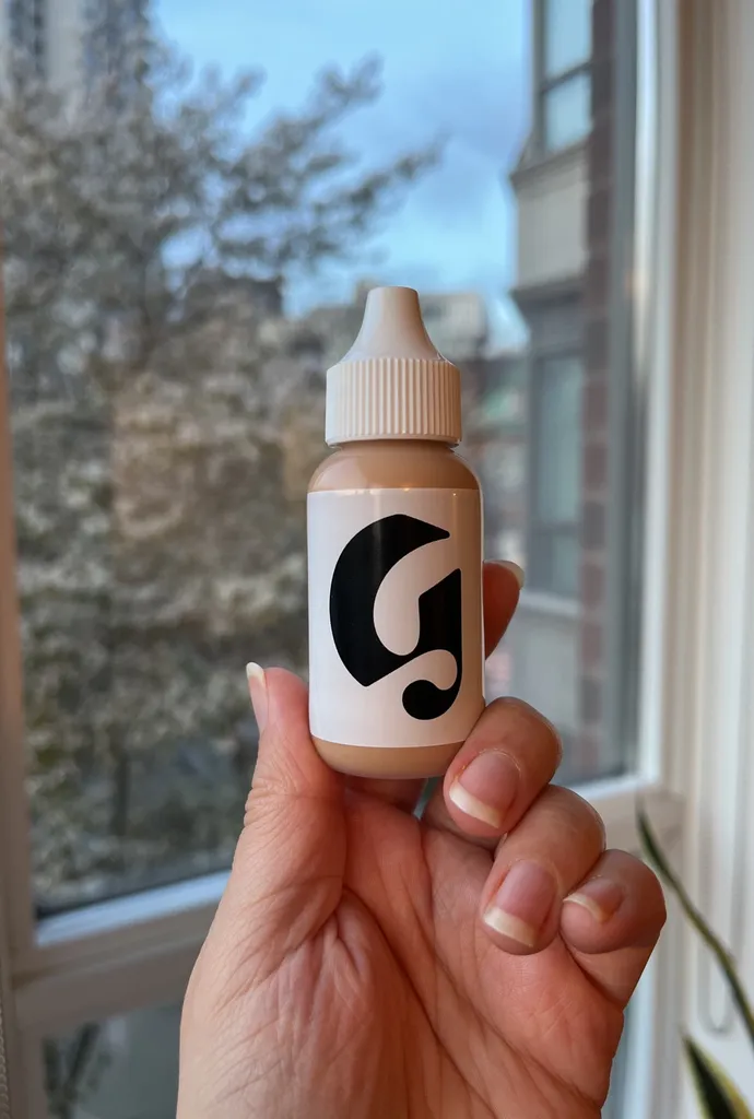 BNIB Glossier Skin Tint photo 1