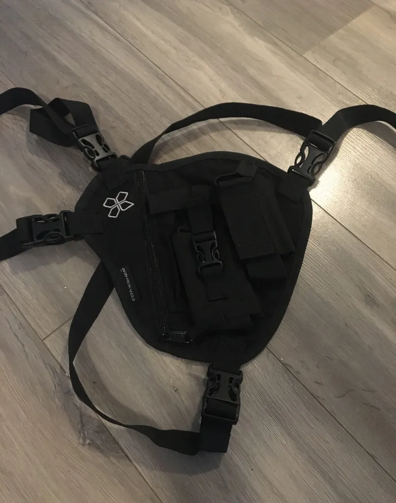 Adjustable Radio/tools Cheat Pack For Events Outdoor Workers. photo 1