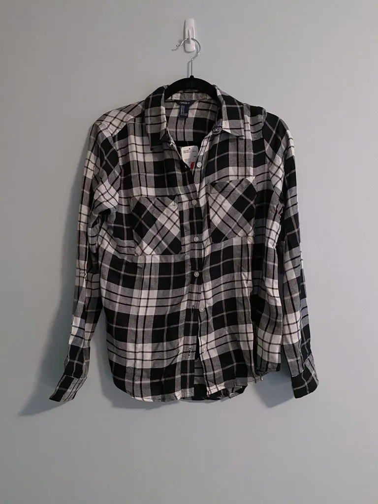 BNWT Forever21 Flannel Shirt photo 1