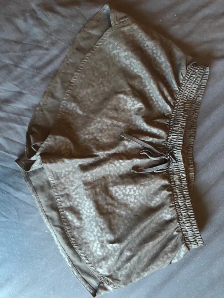 Old Navy Active Go-Dry Black Shorts photo 1