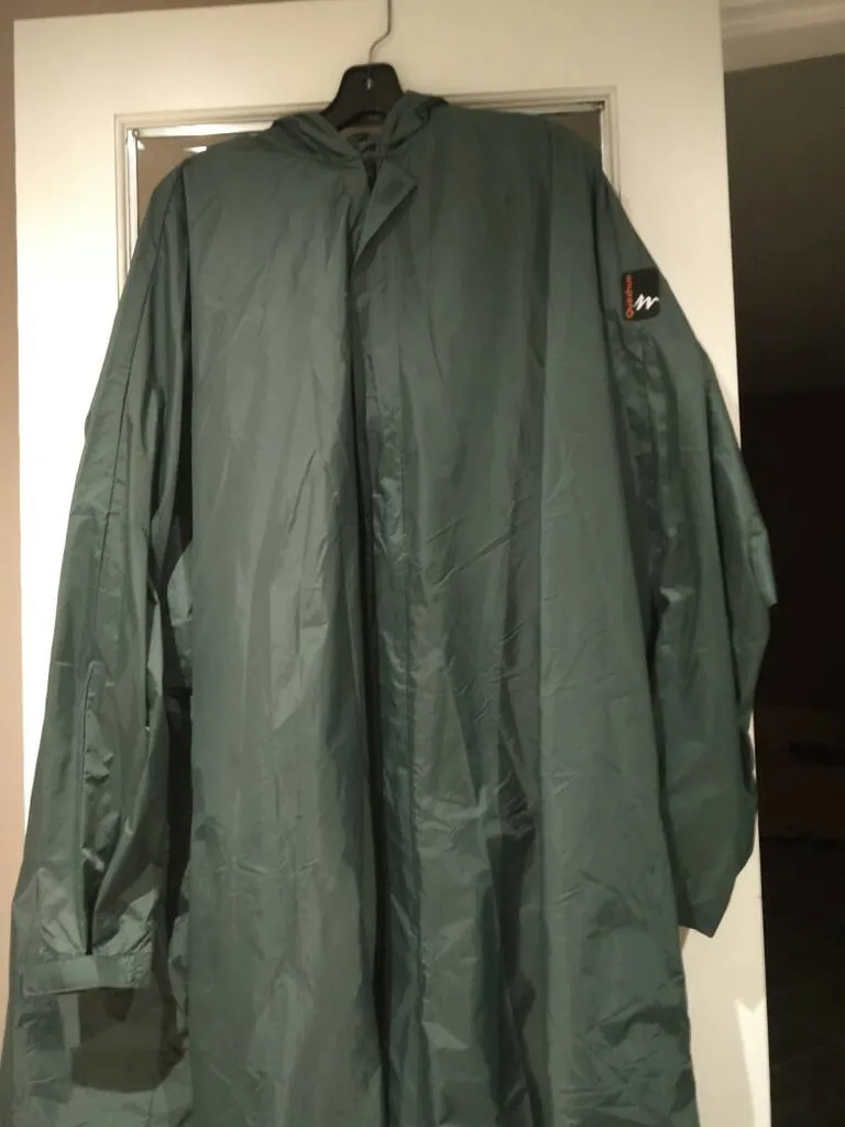 Green Poncho photo 1