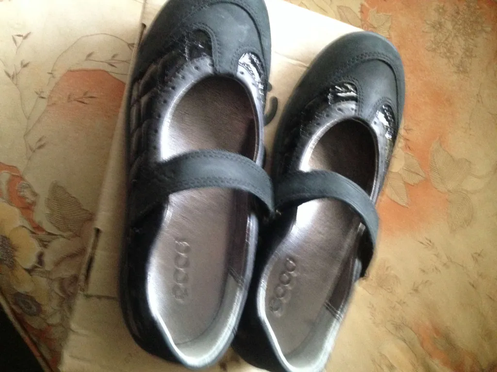 Girls Ecco Shoes photo 1