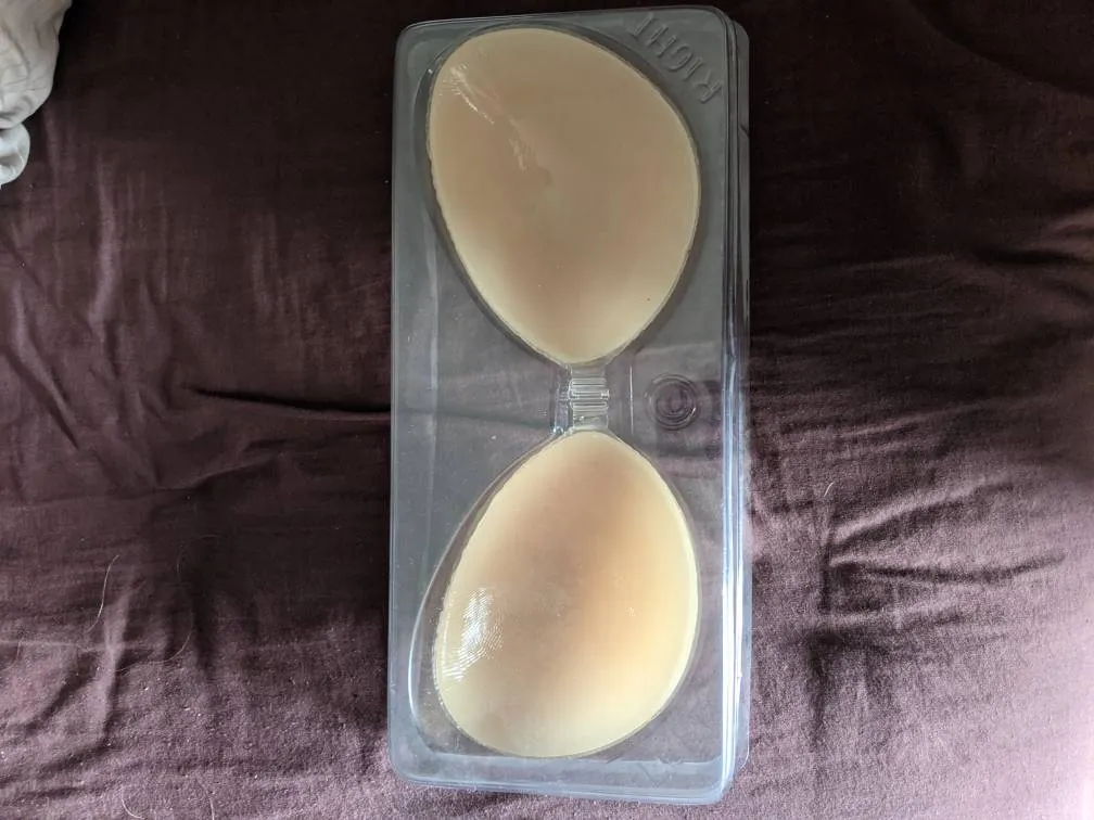 Strapless Backless Bra photo 1