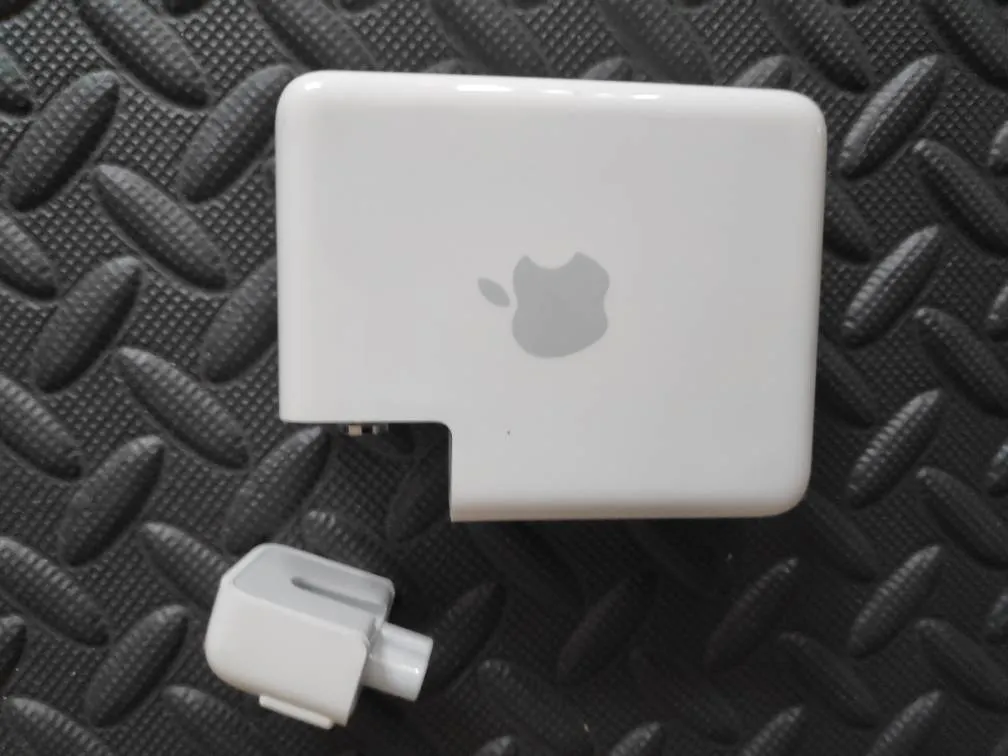 Apple Airport Express photo 1