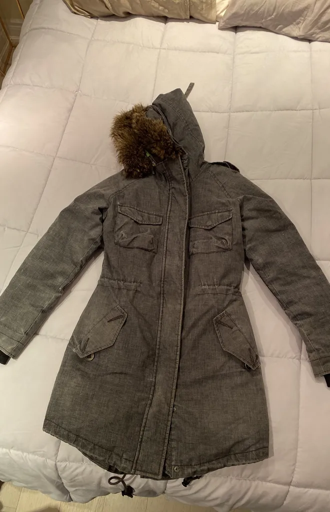 Community/aritzia Winter Coat Xsmall photo 1