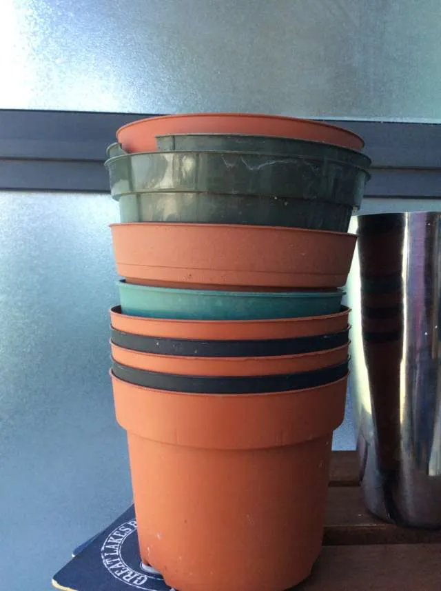 Free Pots! photo 1