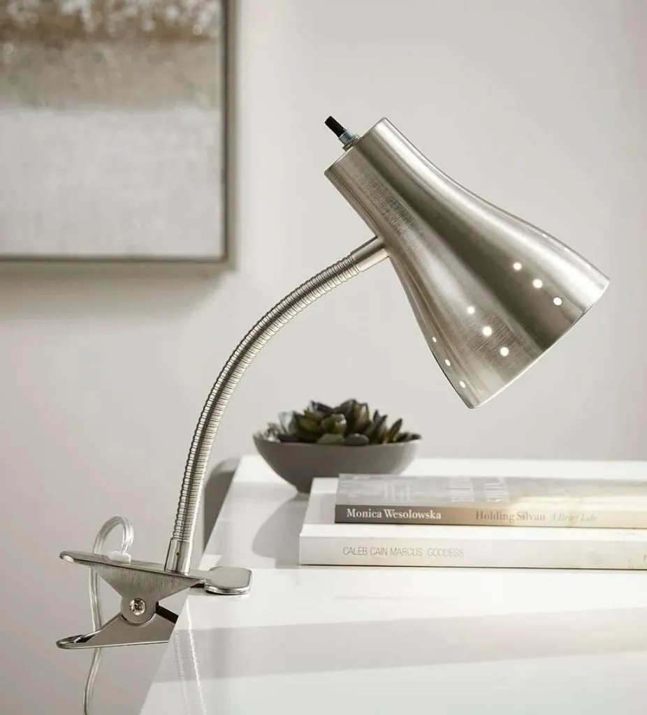 Hampton Bay Clip Lamp + Grow Light Bulb photo 1