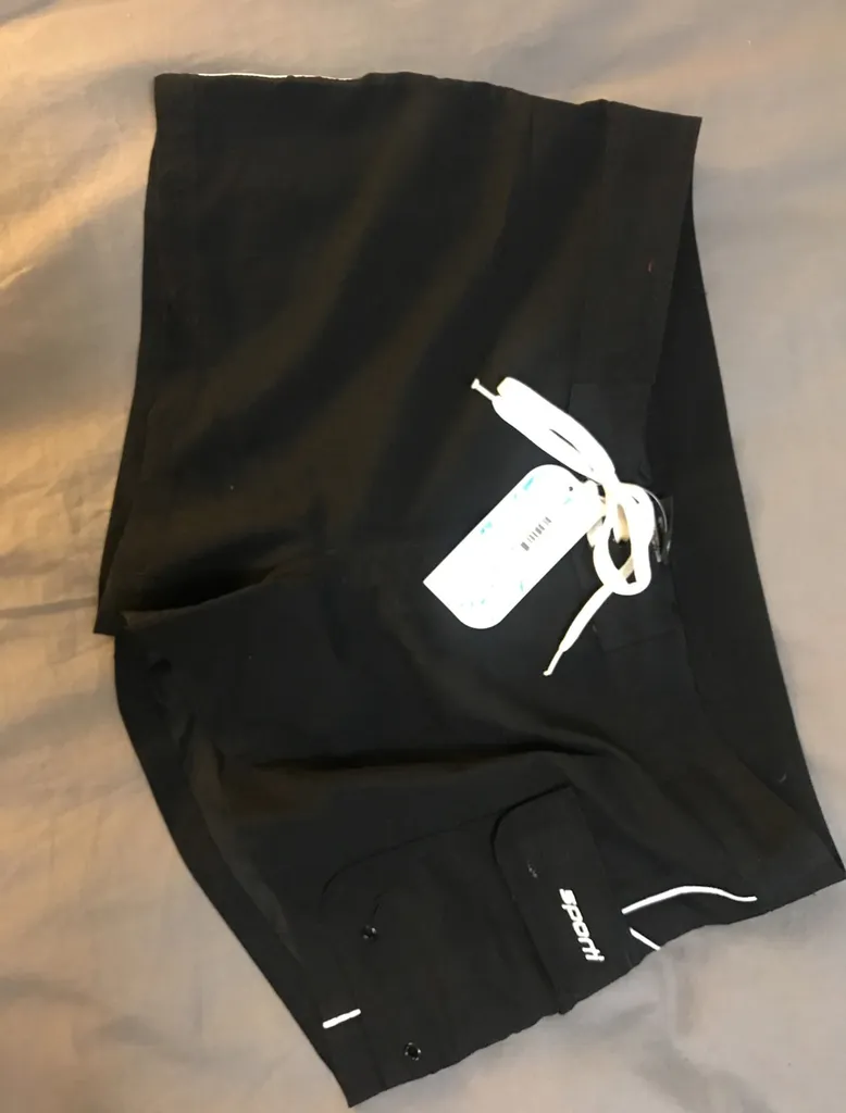 BNWT Ladies Board Shorts Size Medium photo 1