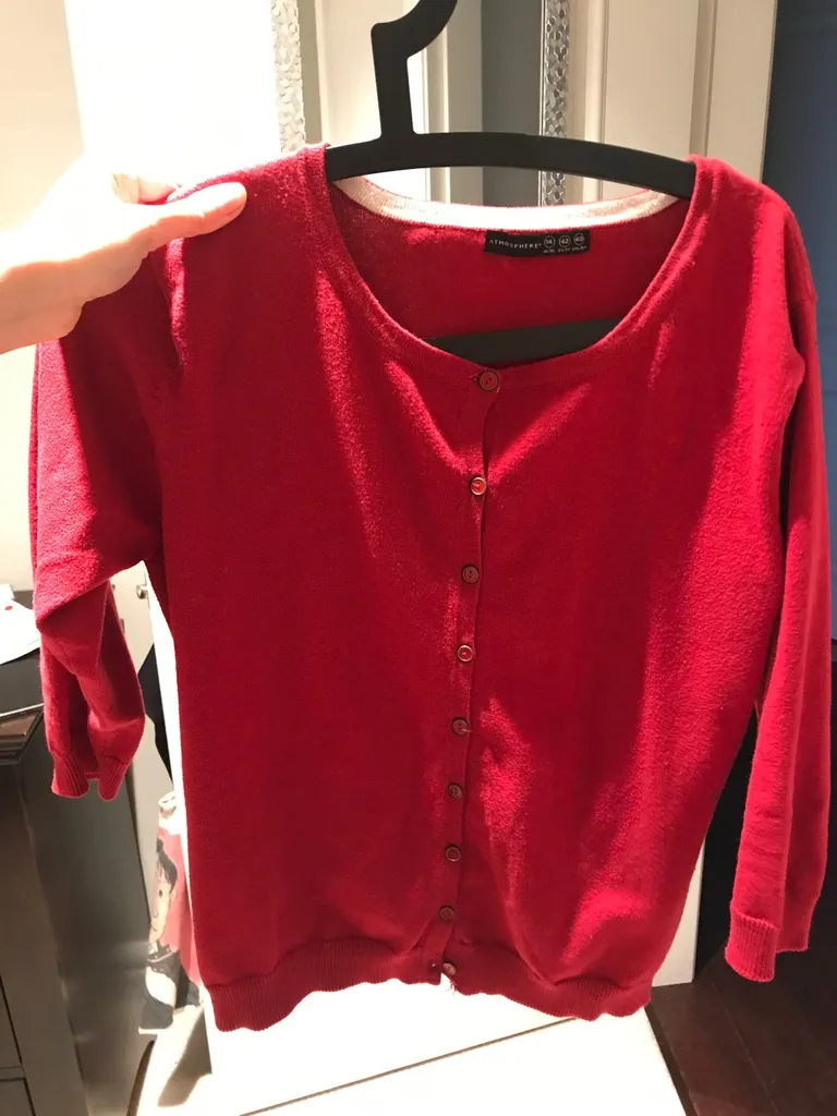 Red Cardigan photo 1
