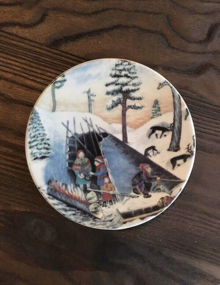 Mini Vintage Woodland Wall Plate (from Finland!) photo 1