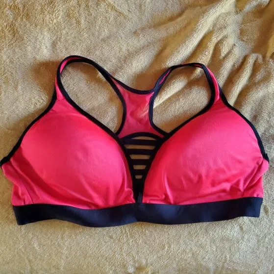 Victoria Secret Sports Bra photo 1