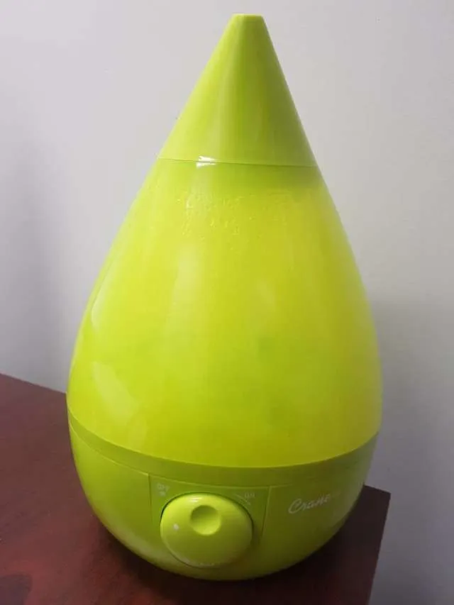 Crane Cool Mist Humidifier photo 1