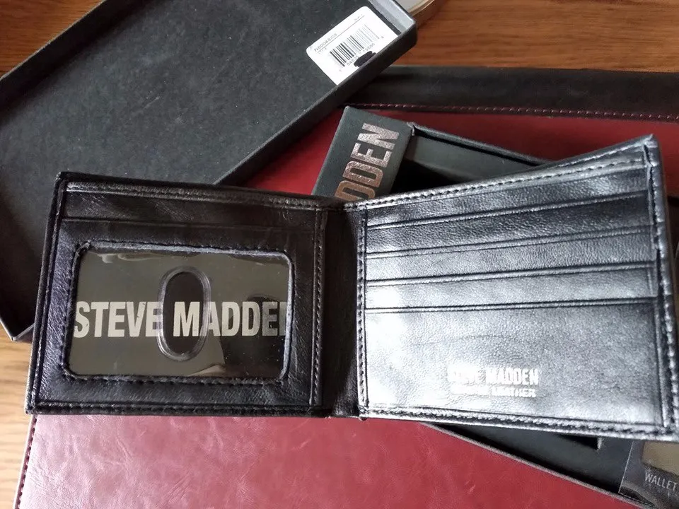 Steve Madden Men's Wallet photo 1