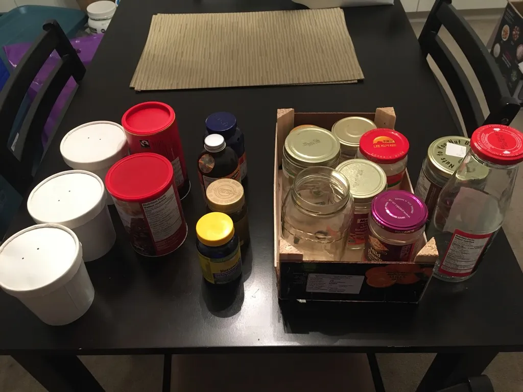 Free Jars And Things photo 1